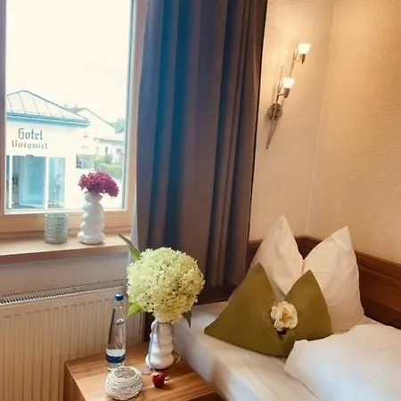 Hotel Burgwirt 3*