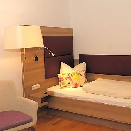 Otel Burgwirt 3*