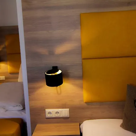 Burgwirt Otel 3*