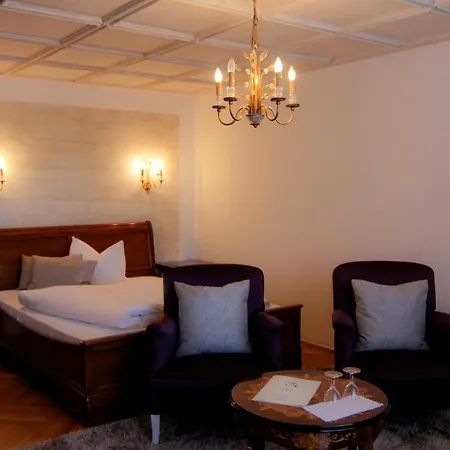 Burgwirt Hotel