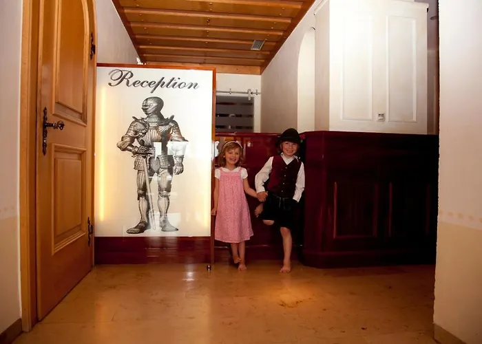 Burgwirt Hotel 3*